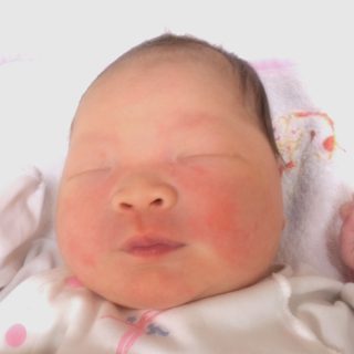彩也子